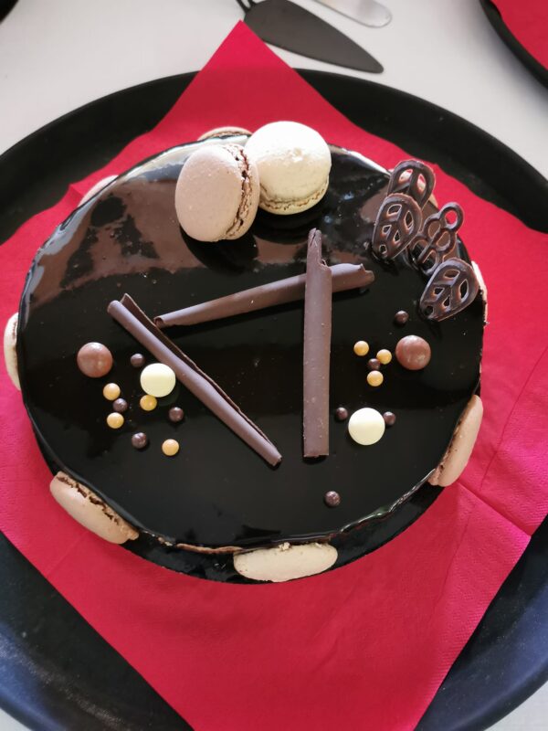 Gâteau duo de mousse au chocolat